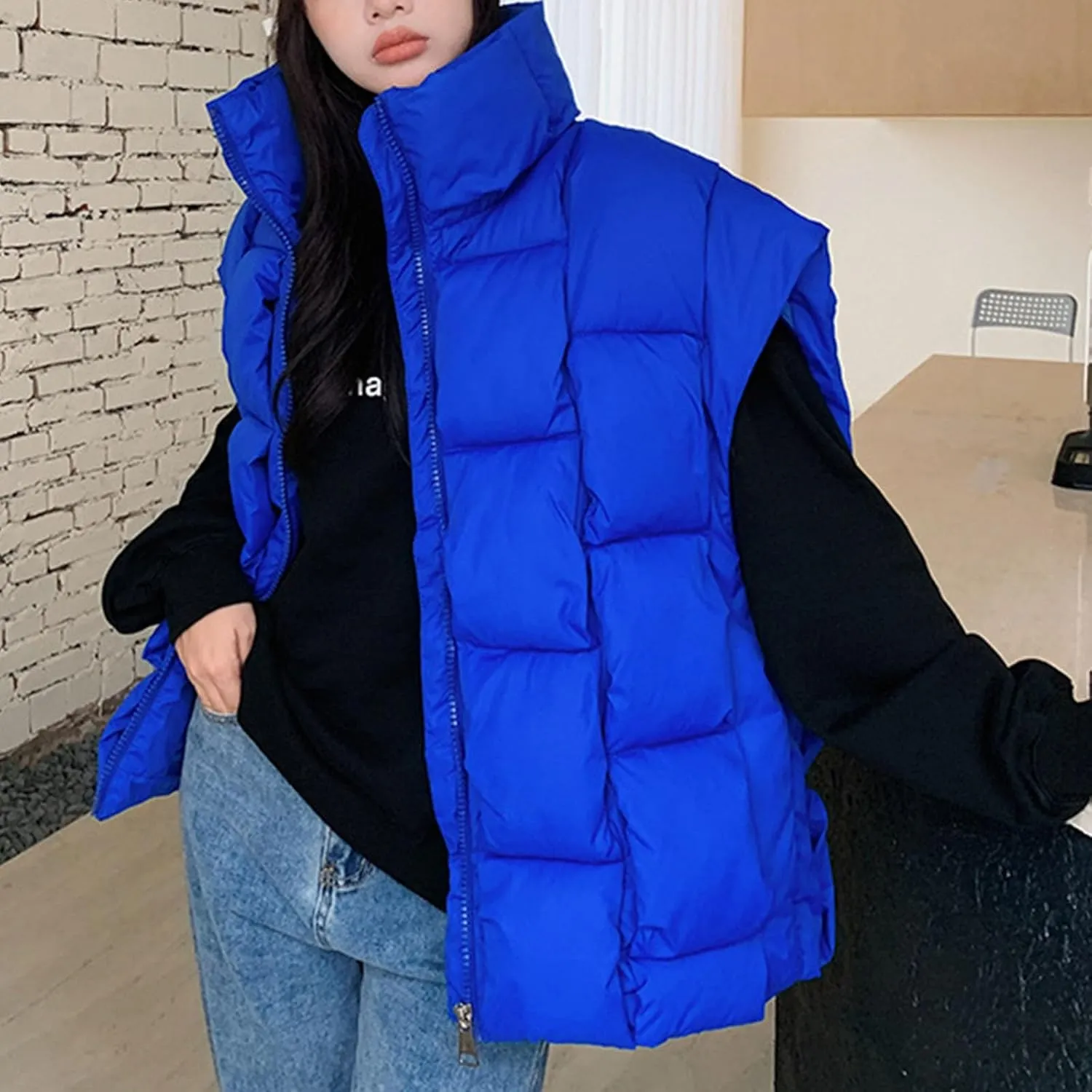 Women Winter Oversized Puffer Vest Sleeveless Jacket Zip Up Lightweight Stand Collar Insulated Padded Puffy Jackets Coat