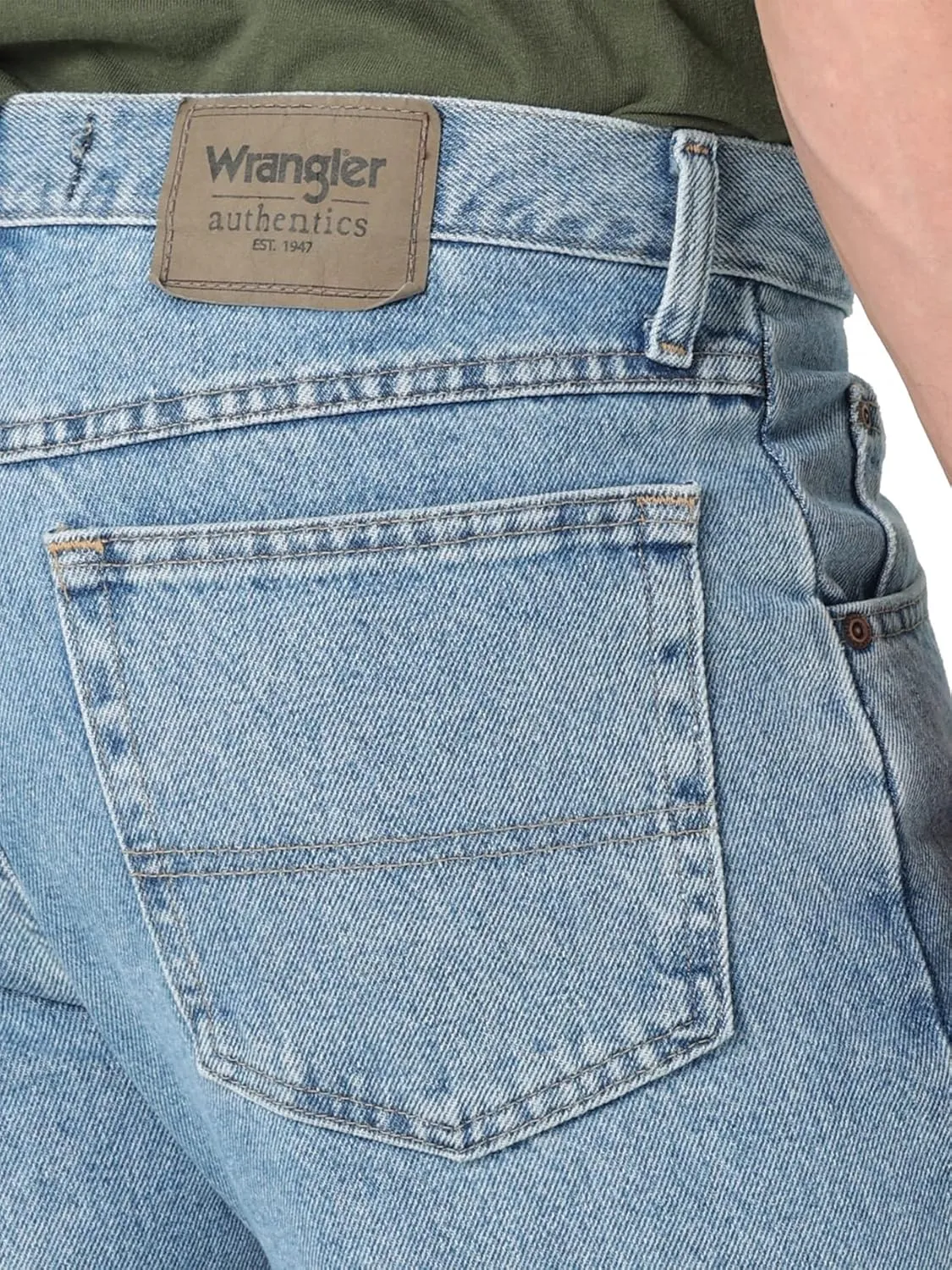 Wrangler Authentics Men's Classic 5-Pocket Regular Fit Cotton Jean