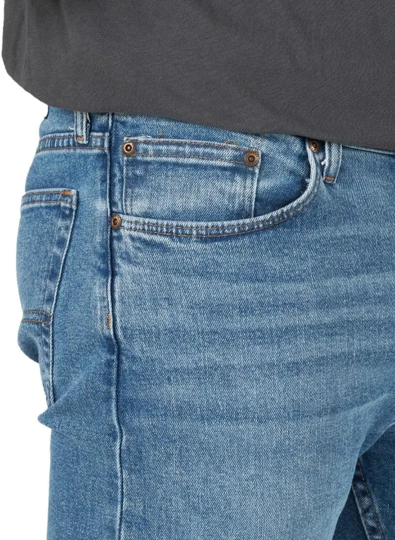 Wrangler Authentics Men's Regular Fit Comfort Flex Waist Jean