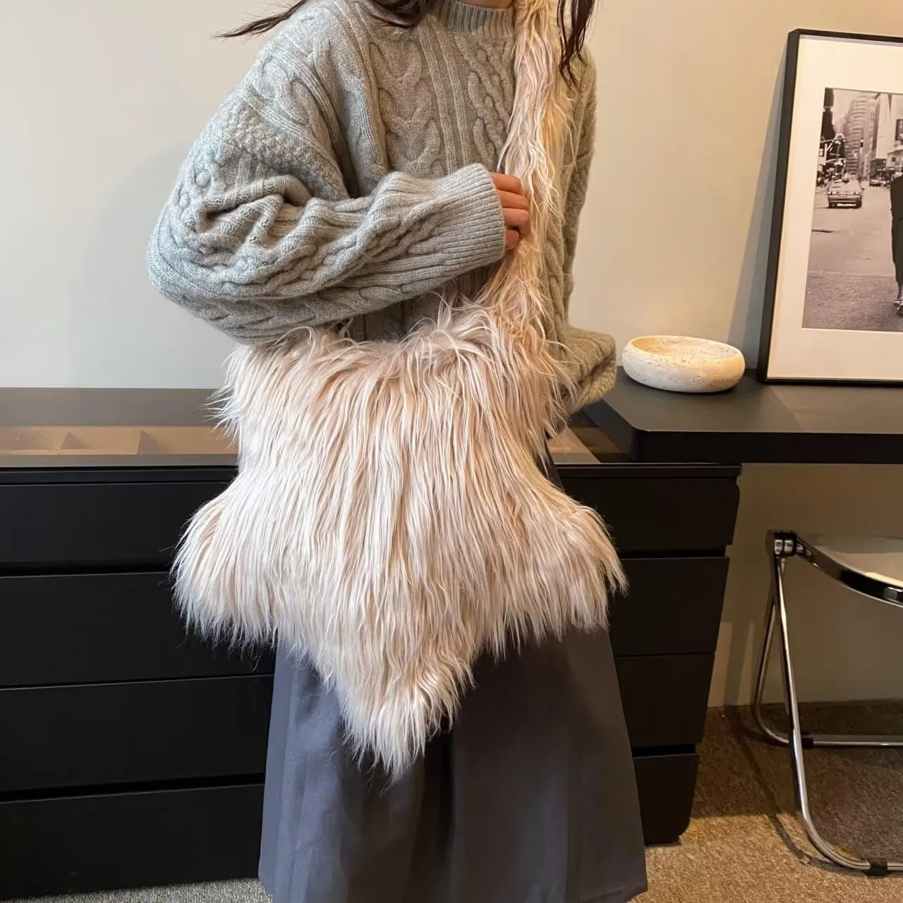 Y2K Furry Purse Star Shaped Heart-shaped Shoulder Bag Faux Fur Pentagram Handbag Fluffy Tote Plush Bag for Women
